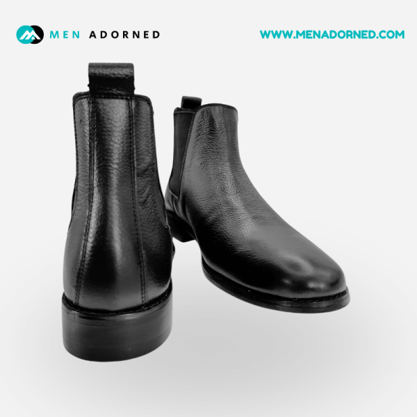 BLACK LEATHER CHELSEA BOOTS